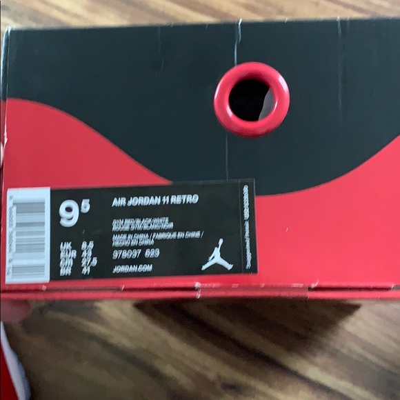 Jordans retro 11 authentic